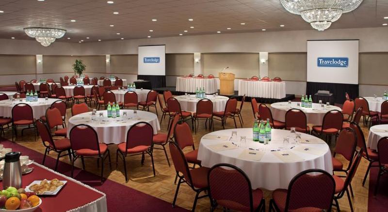 Travelodge By Wyndham Ottawa West Exteriér fotografie