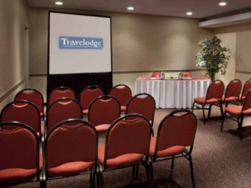 Travelodge By Wyndham Ottawa West Exteriér fotografie